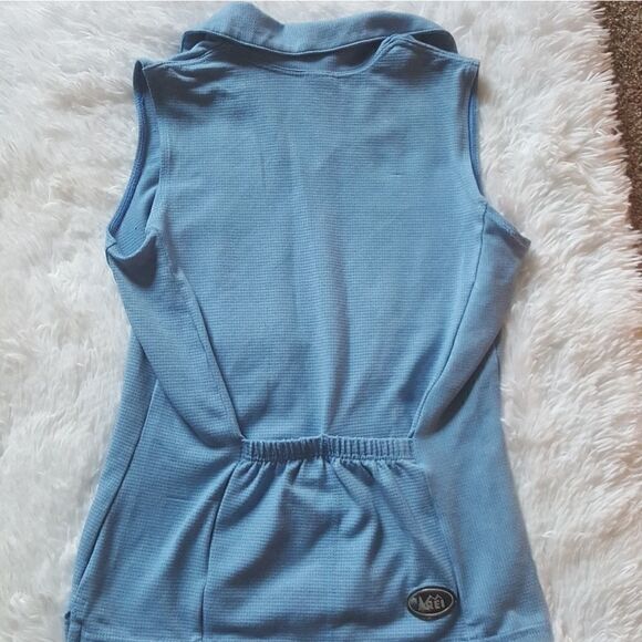 REI Blue Sleeveless Cycling Top with Back Pocket Size Small - Picture 2 of 8